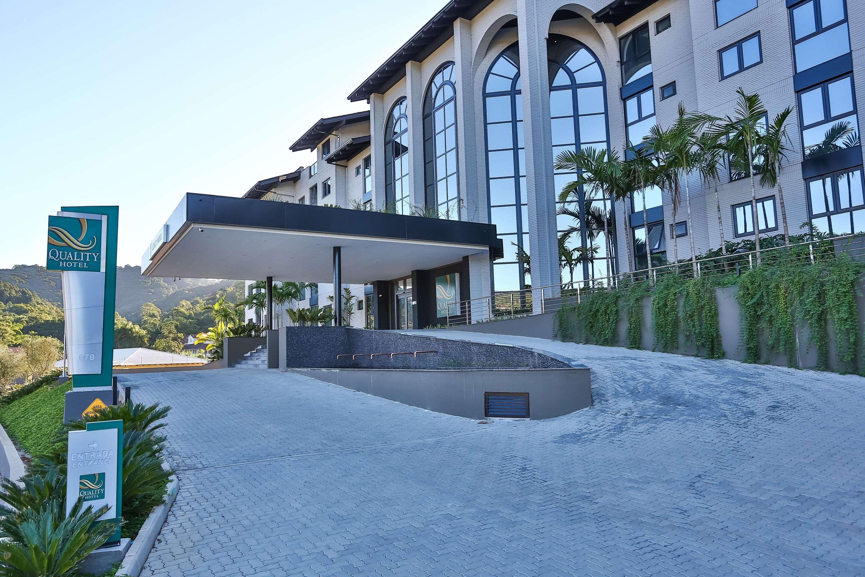 Quality Hotel Blumenau Exterior photo