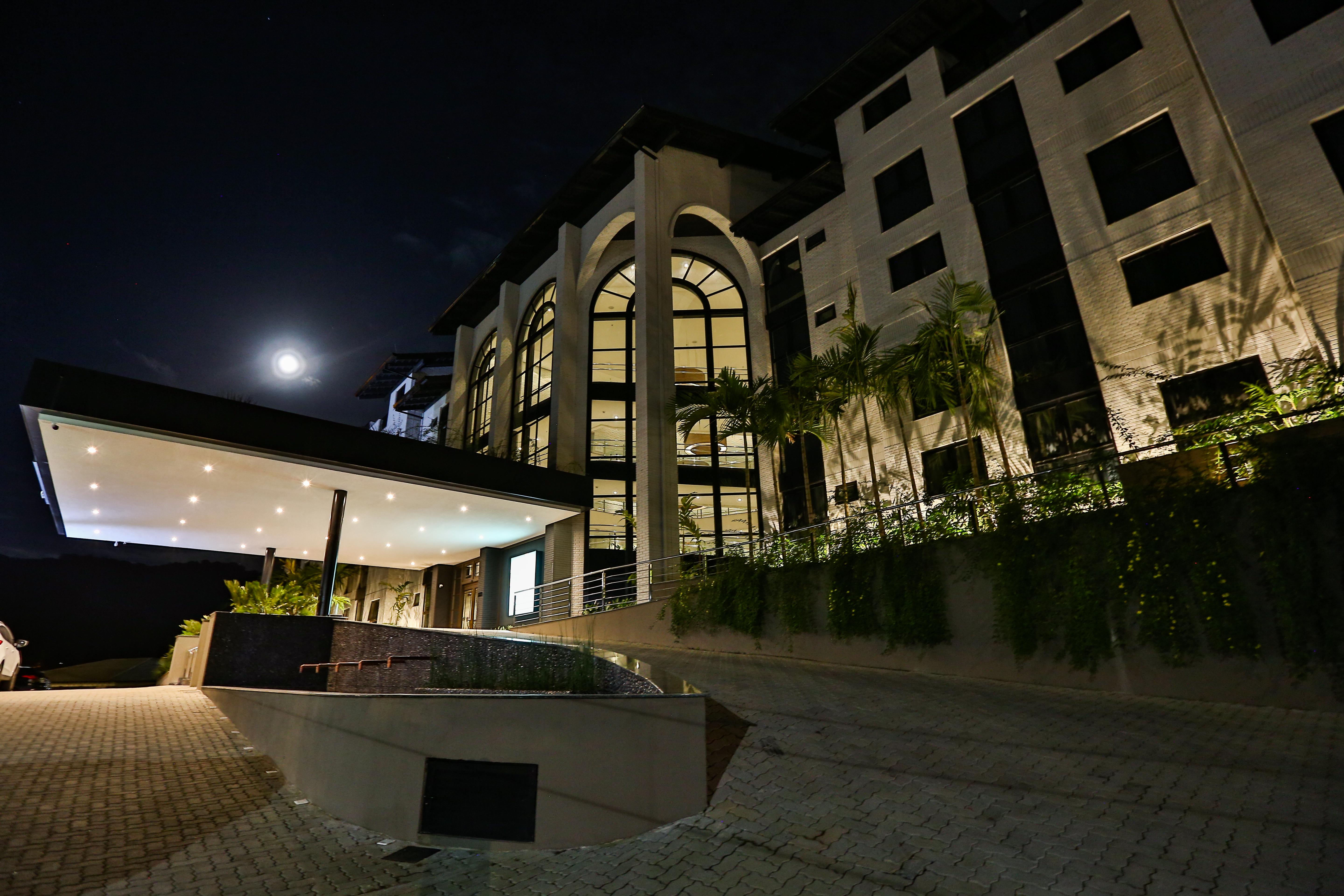 Quality Hotel Blumenau Exterior photo